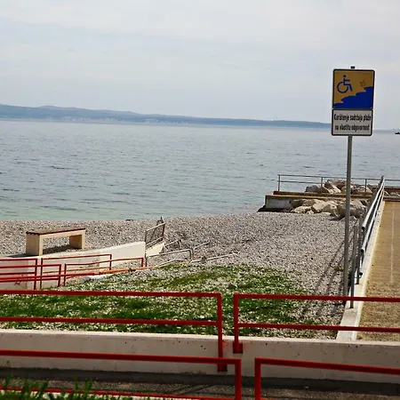 Apartament Lucita *
